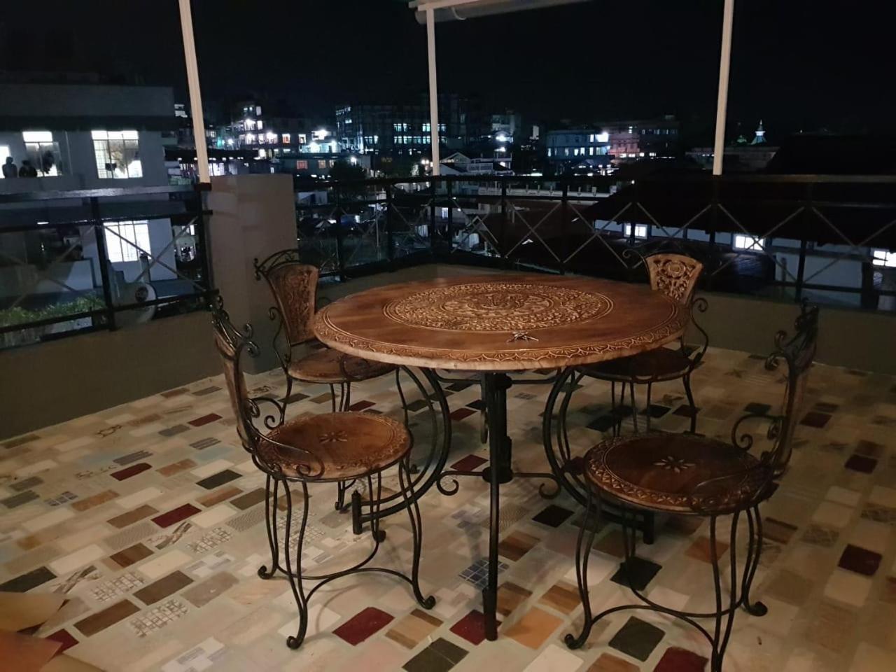 Rockski Boutique Bed&Breakfast Shillong Exteriör bild